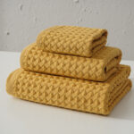 Pure Cotton Honeycomb 32 Bath Towels - Image 4
